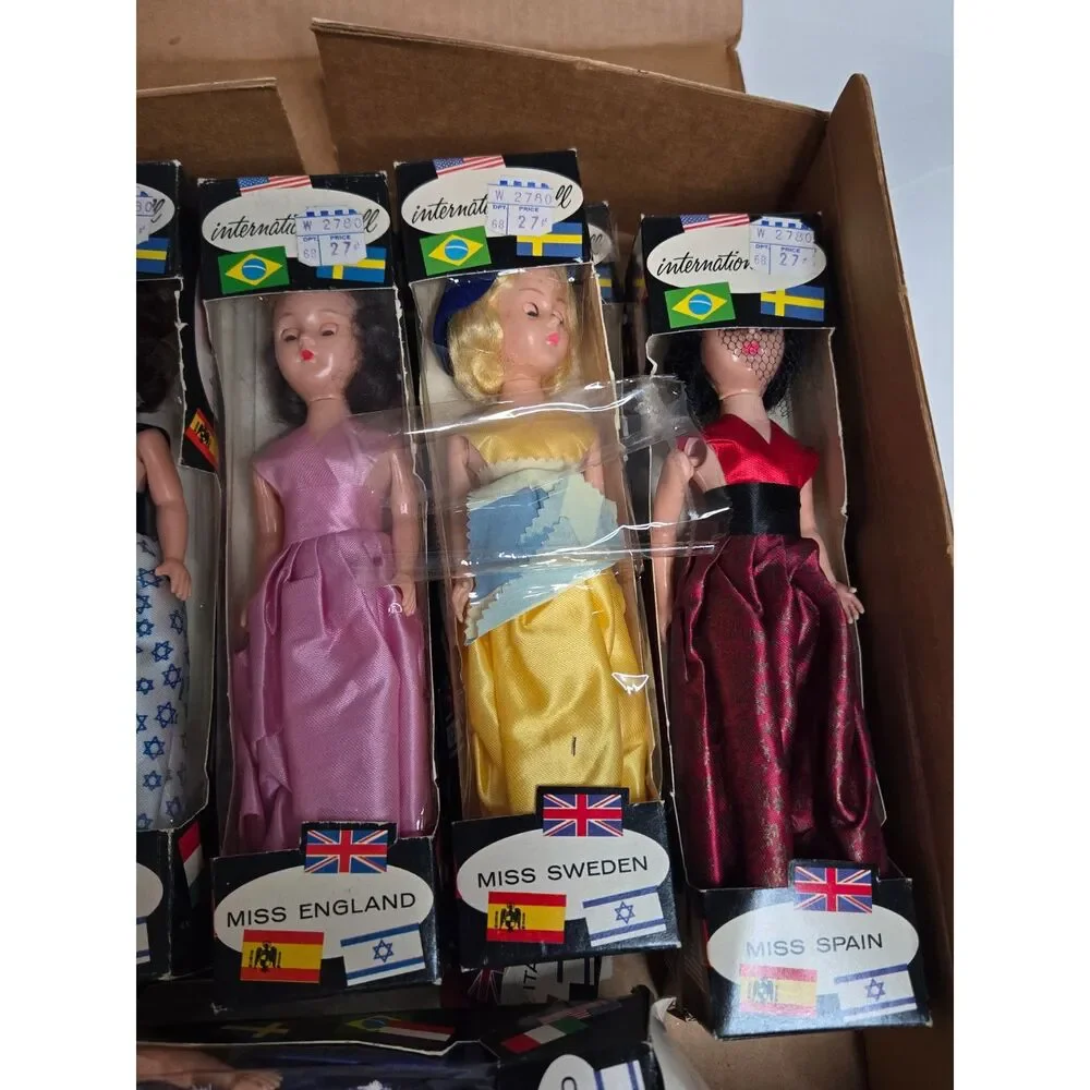 Intercontinental Miss World Vintage 1960s International Doll 12pc Lot